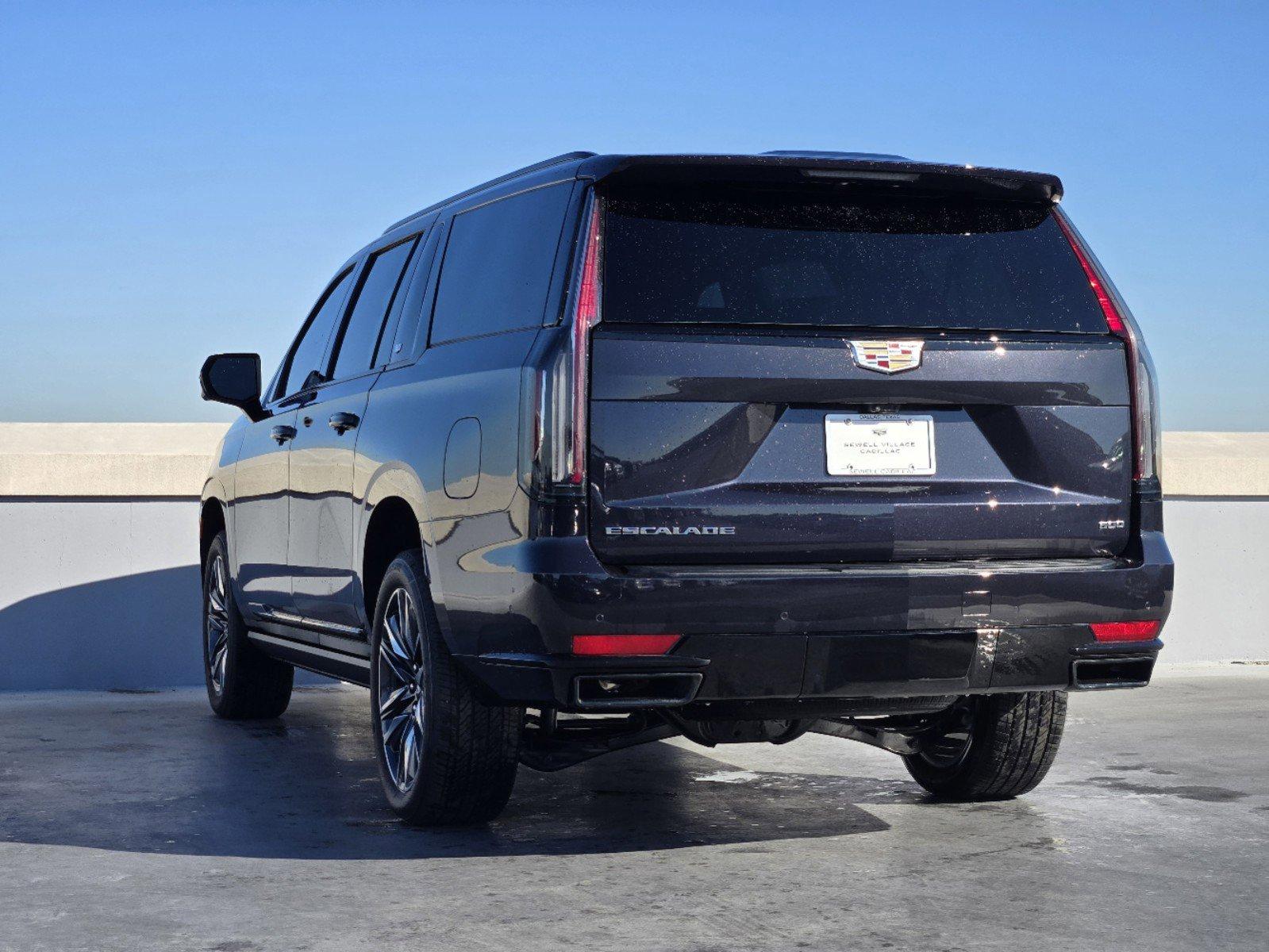 2024 Cadillac Escalade ESV Vehicle Photo in DALLAS, TX 75209-3095