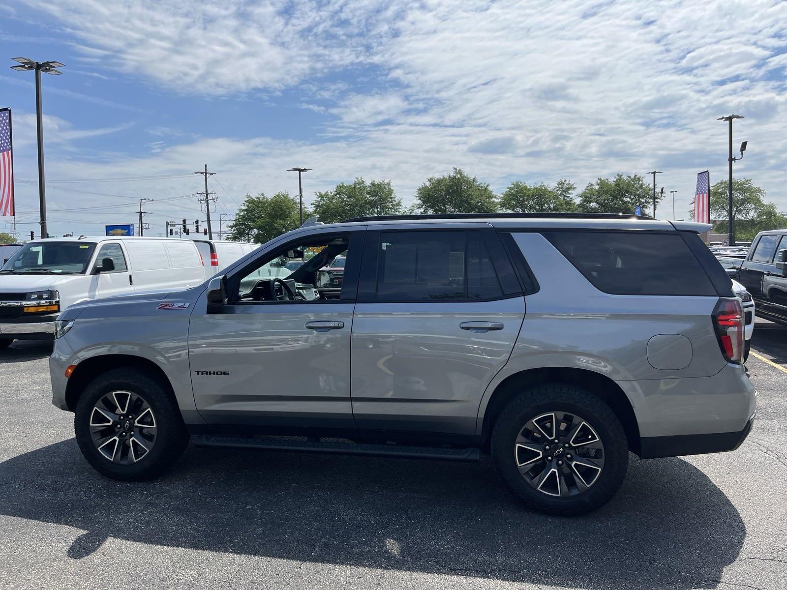 2023 Chevrolet Tahoe Vehicle Photo in Saint Charles, IL 60174