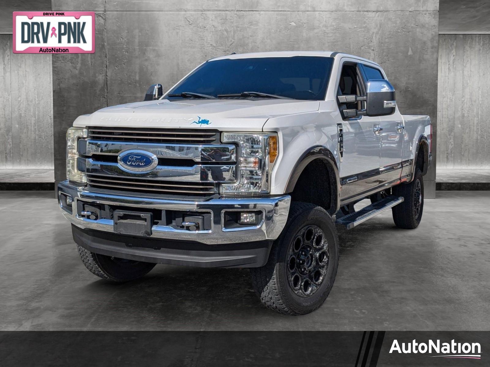 2017 Ford Super Duty F-250 SRW Vehicle Photo in Miami, FL 33015