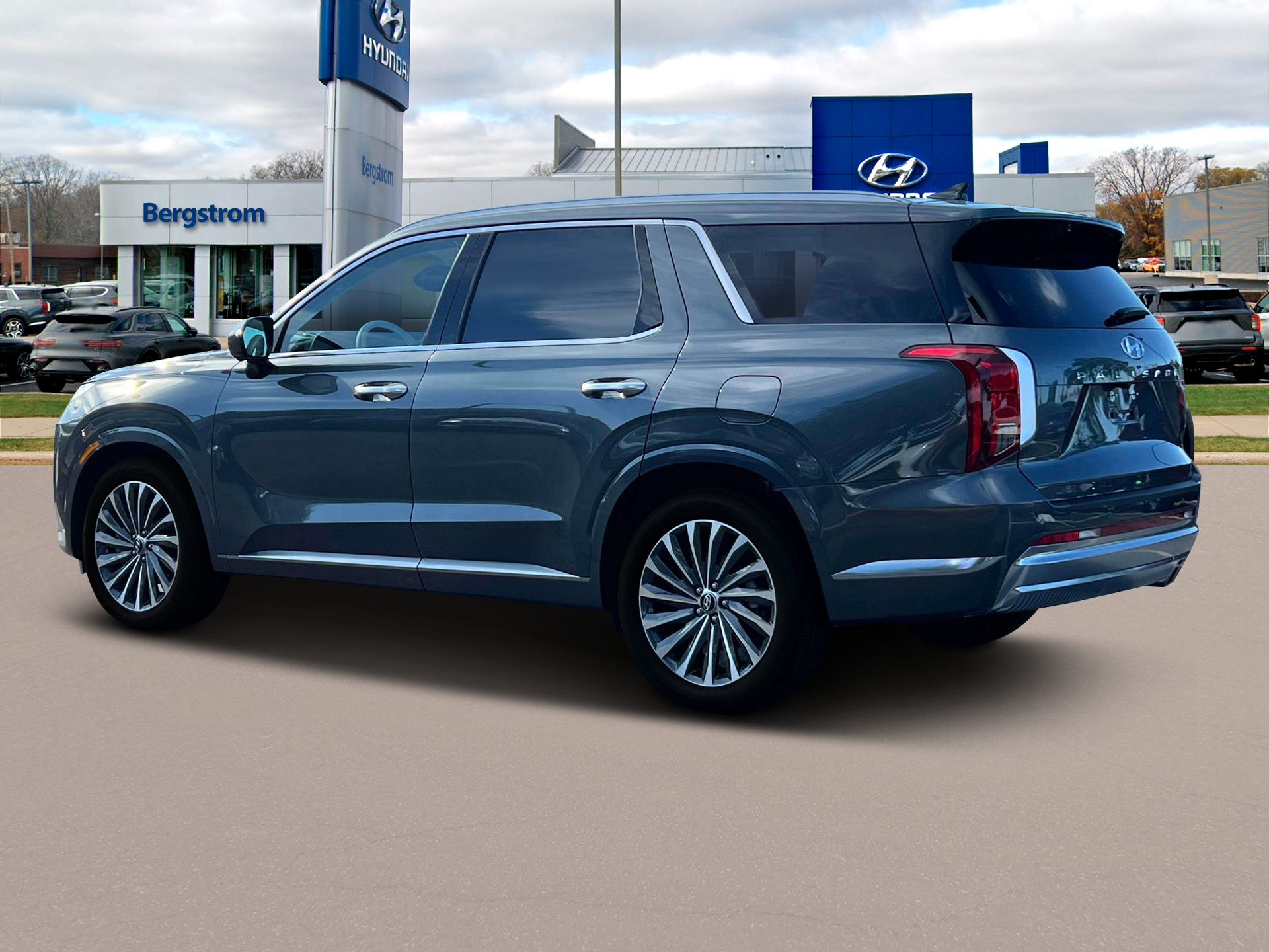 2024 Hyundai PALISADE Vehicle Photo in Green Bay, WI 54304