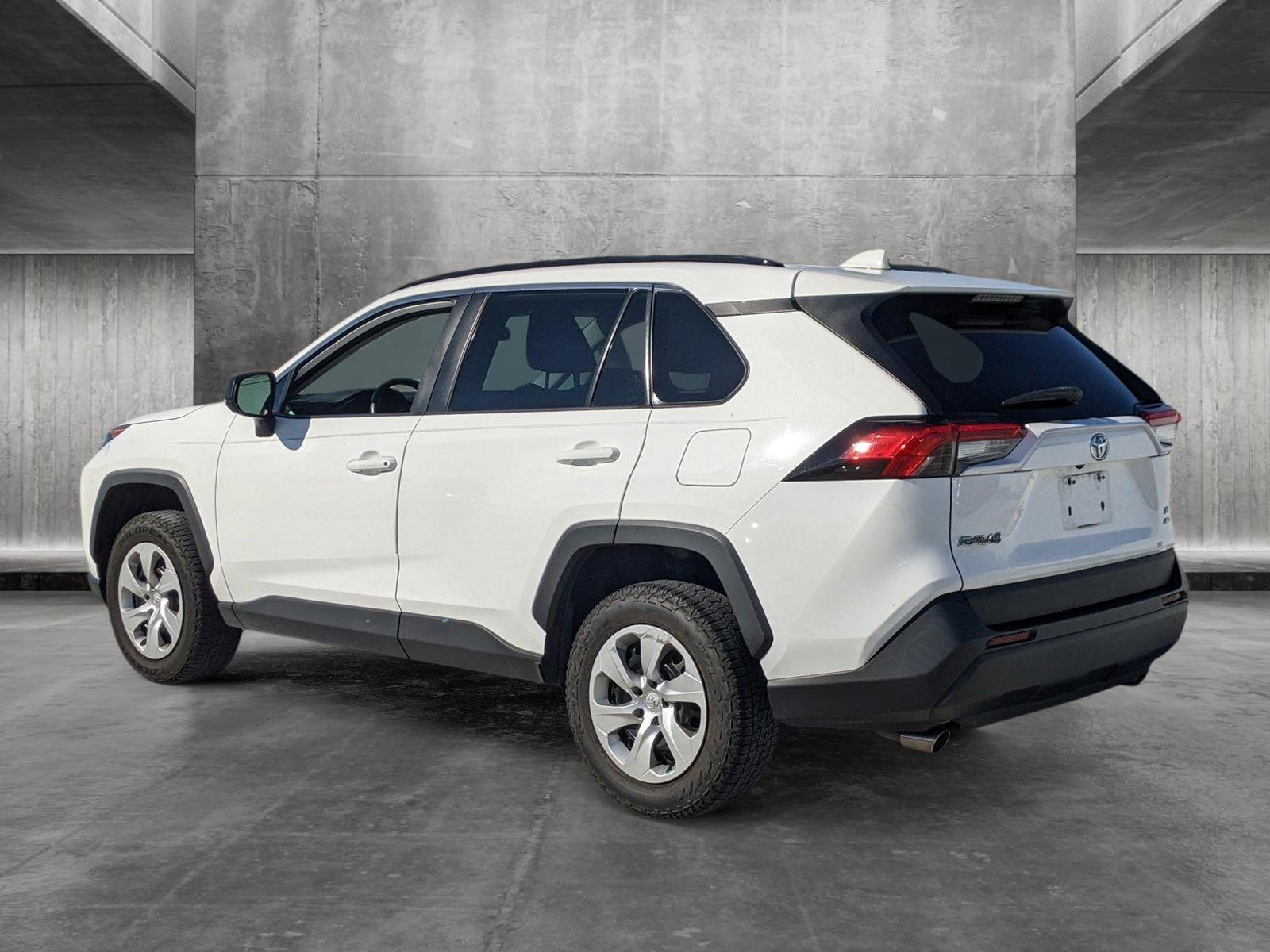 2020 Toyota RAV4 Vehicle Photo in Pembroke Pines , FL 33084