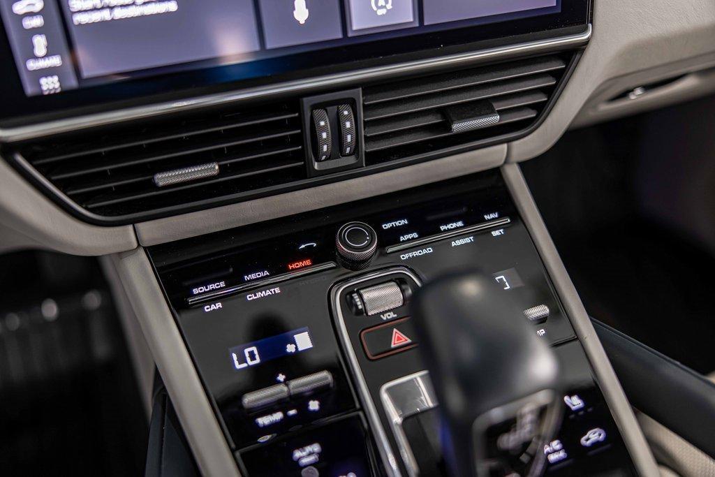 2021 Porsche Cayenne Vehicle Photo in Saint Charles, IL 60174