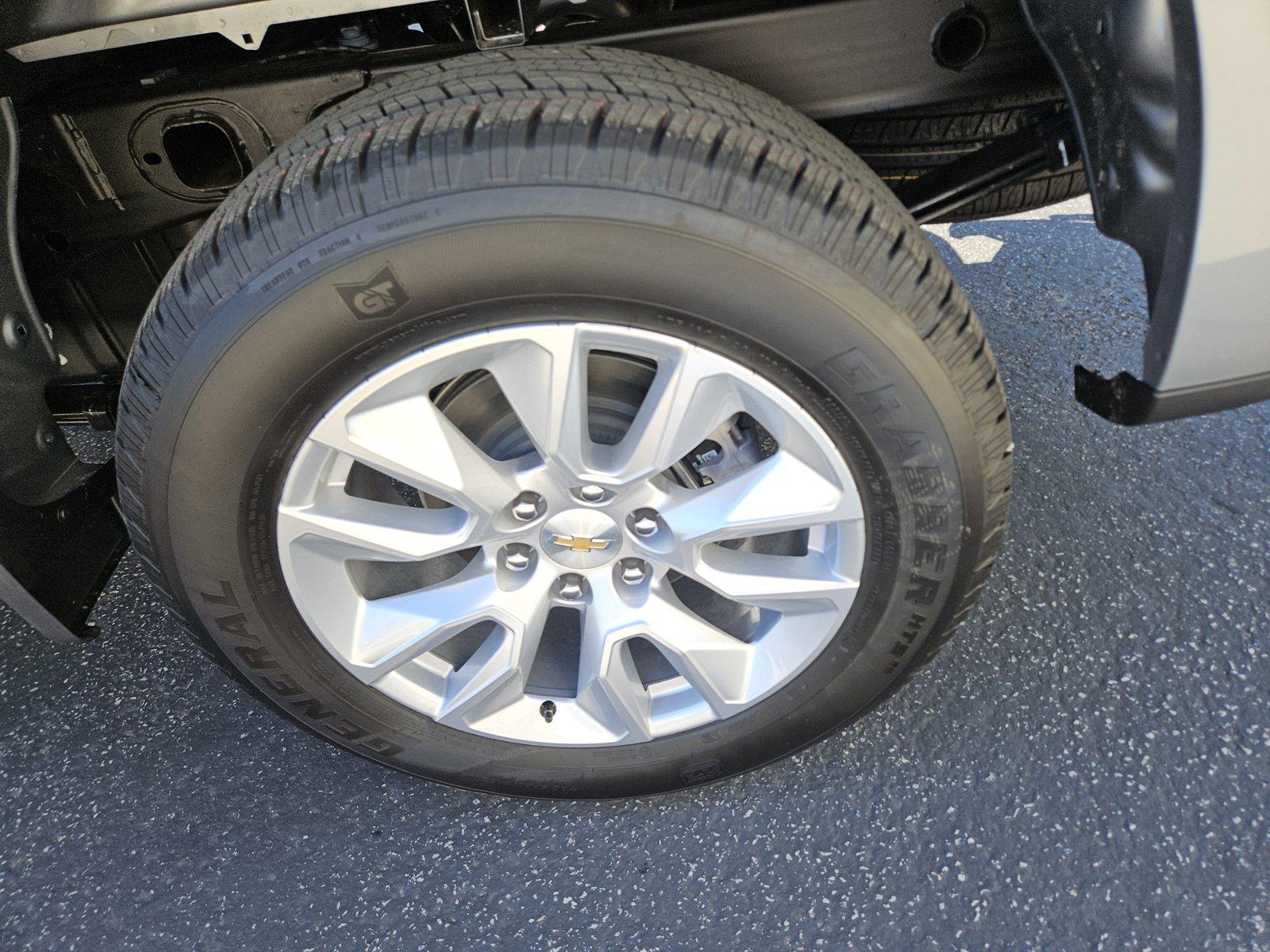 2025 Chevrolet Silverado 1500 Vehicle Photo in NORTH RICHLAND HILLS, TX 76180-7199