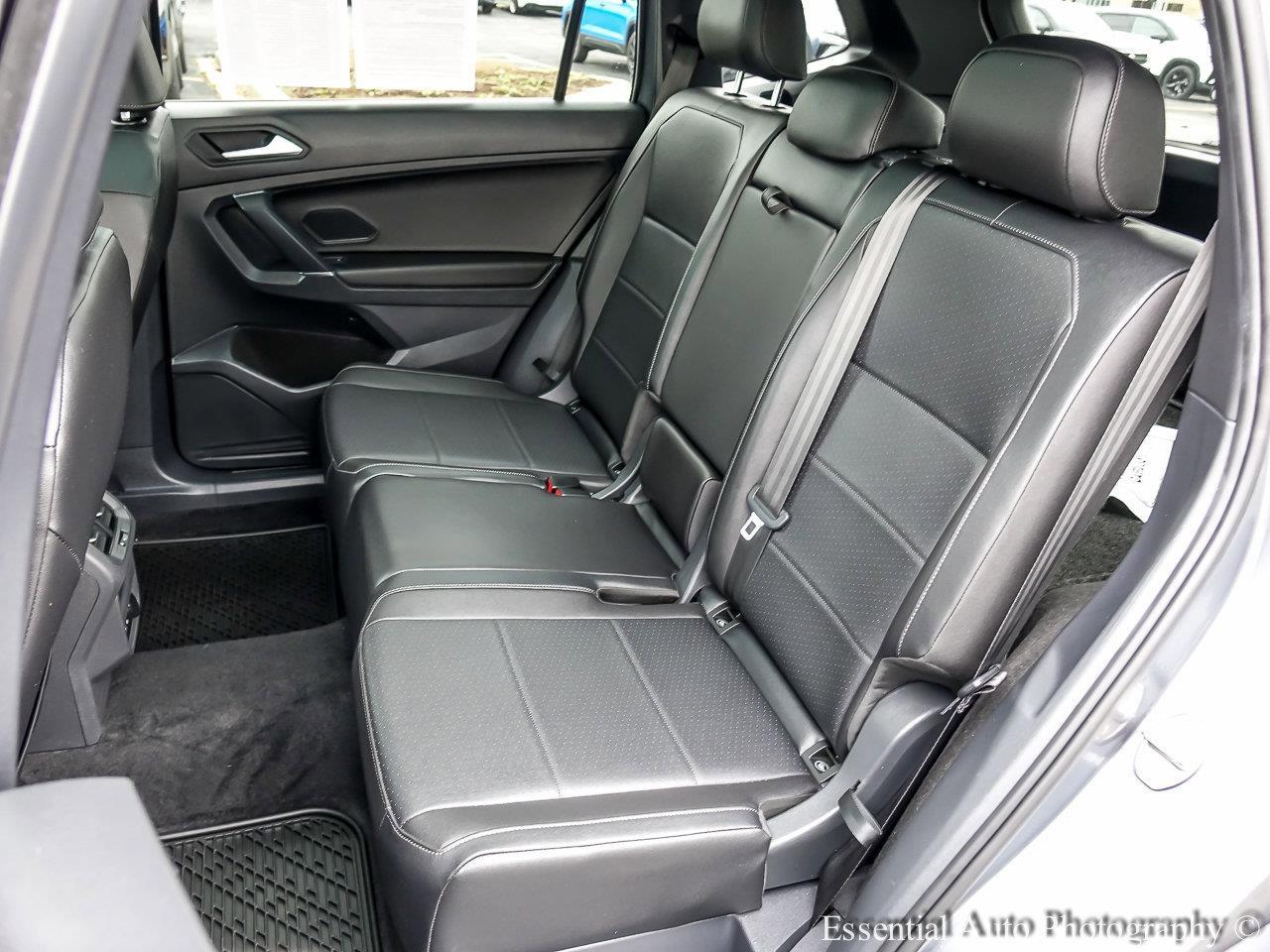 2020 Volkswagen Tiguan Vehicle Photo in Saint Charles, IL 60174