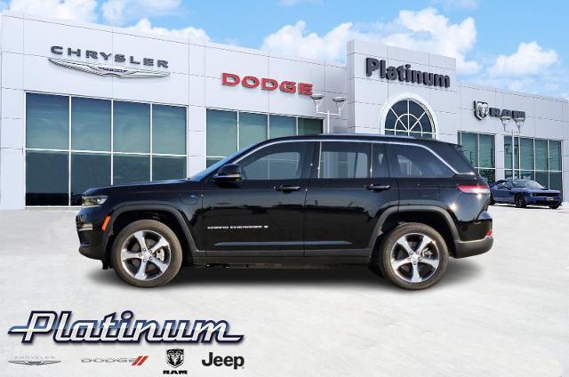 2022 Jeep Grand Cherokee 4xe Vehicle Photo in Terrell, TX 75160