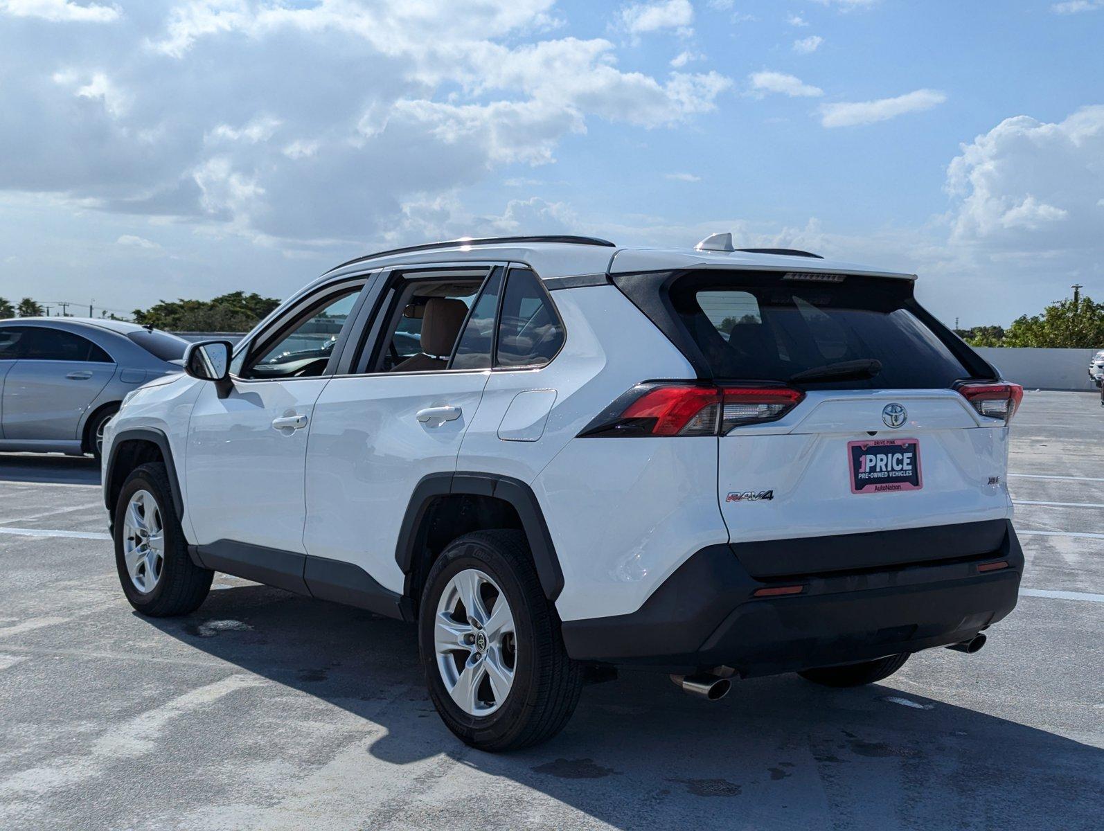 2021 Toyota RAV4 Vehicle Photo in Ft. Myers, FL 33907