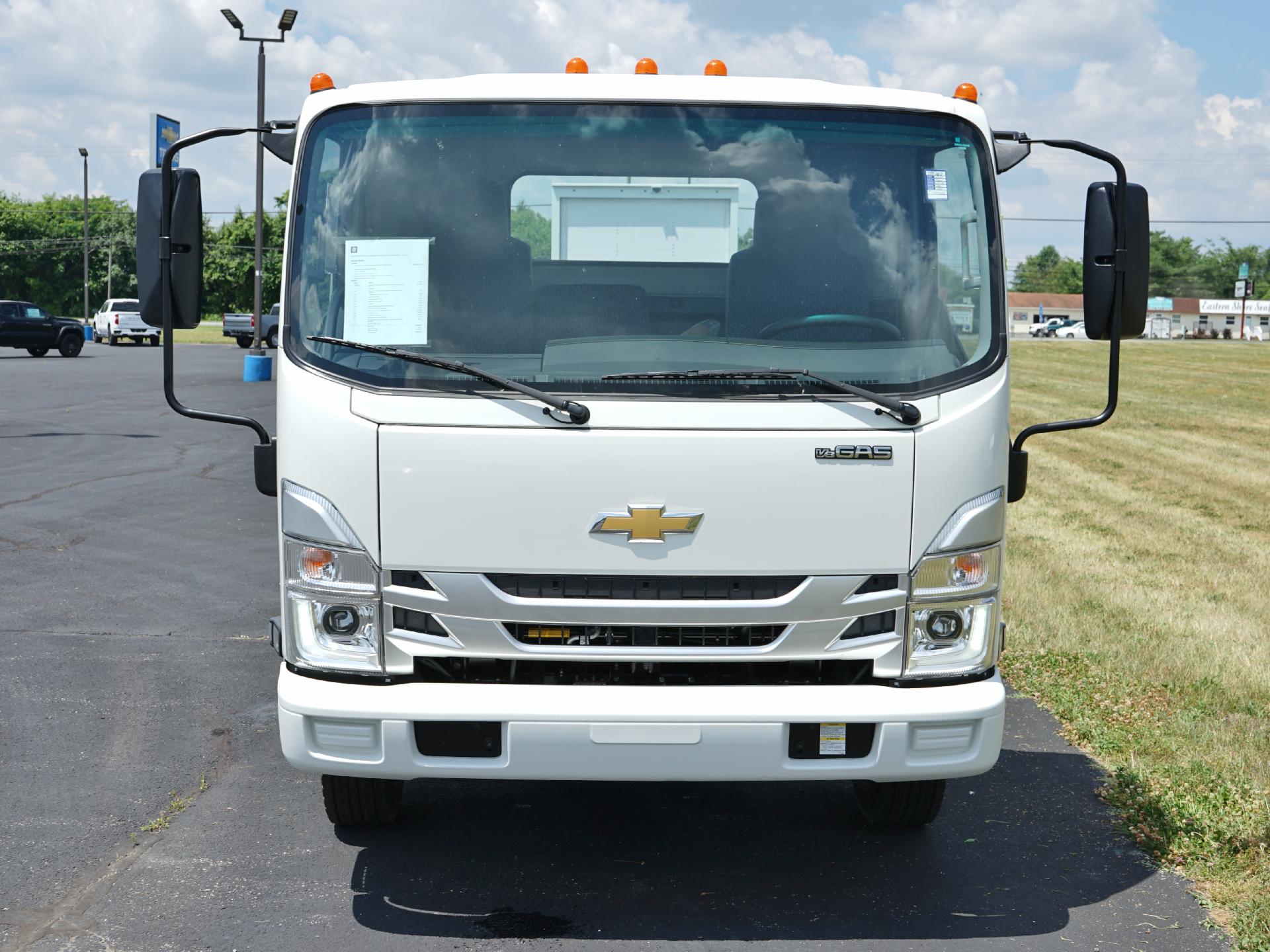 2025 Chevrolet Low Cab Forward 4500 Vehicle Photo in SMYRNA, DE 19977-2874