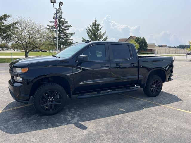 Used 2021 Chevrolet Silverado 1500 Custom with VIN 3GCPYCEF0MG453588 for sale in Birch Run, MI