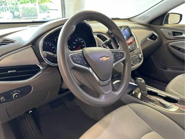 2020 Chevrolet Malibu Vehicle Photo in RED SPRINGS, NC 28377-1640