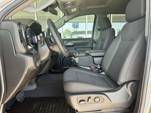 2025 Chevrolet Silverado 1500 Vehicle Photo in MANHATTAN, KS 66502-5036