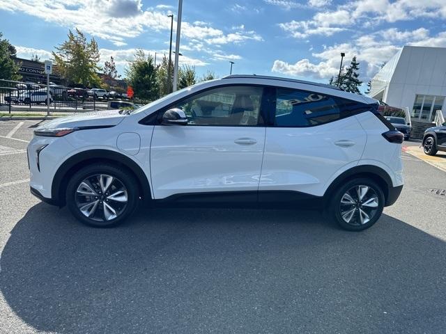 Used 2022 Chevrolet Bolt EUV LT with VIN 1G1FY6S05N4108626 for sale in Bellevue, WA