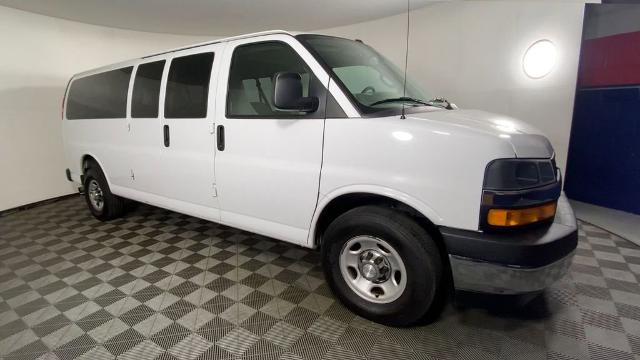 2018 Chevrolet Express Passenger Vehicle Photo in ALLIANCE, OH 44601-4622