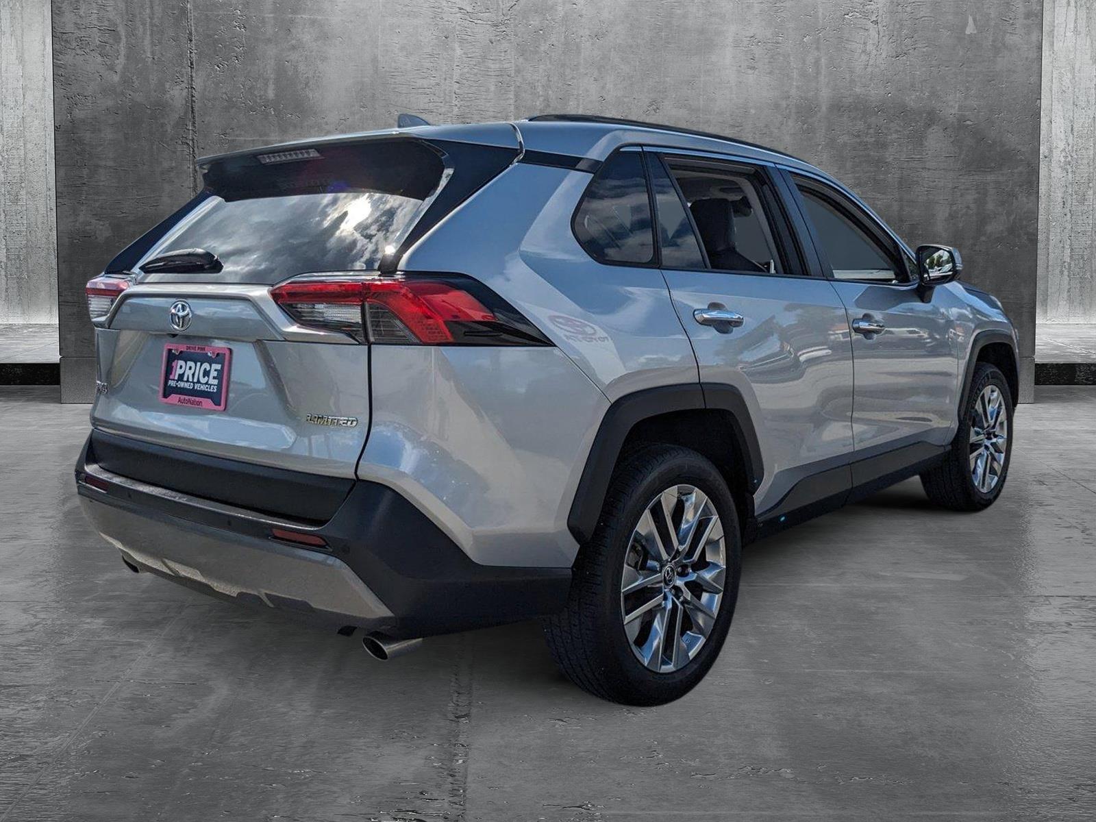 2019 Toyota RAV4 Vehicle Photo in Winter Park, FL 32792