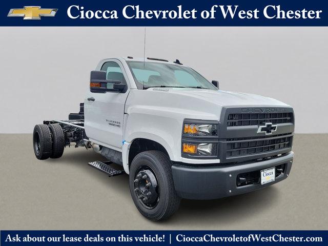 2023 Chevrolet Silverado Chassis Cab Vehicle Photo in QUAKERTOWN, PA 18951-2629