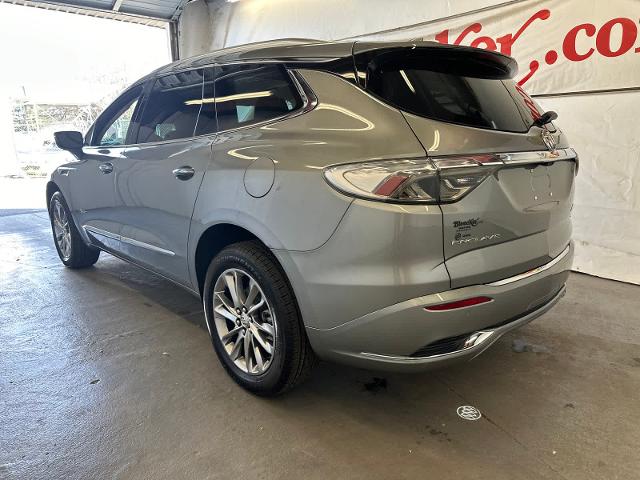 2024 Buick Enclave Vehicle Photo in RED SPRINGS, NC 28377-1640