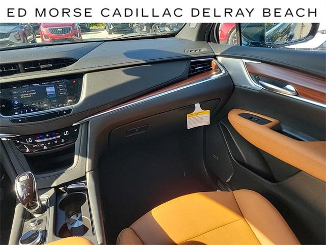 2025 Cadillac XT5 Vehicle Photo in DELRAY BEACH, FL 33483-3294