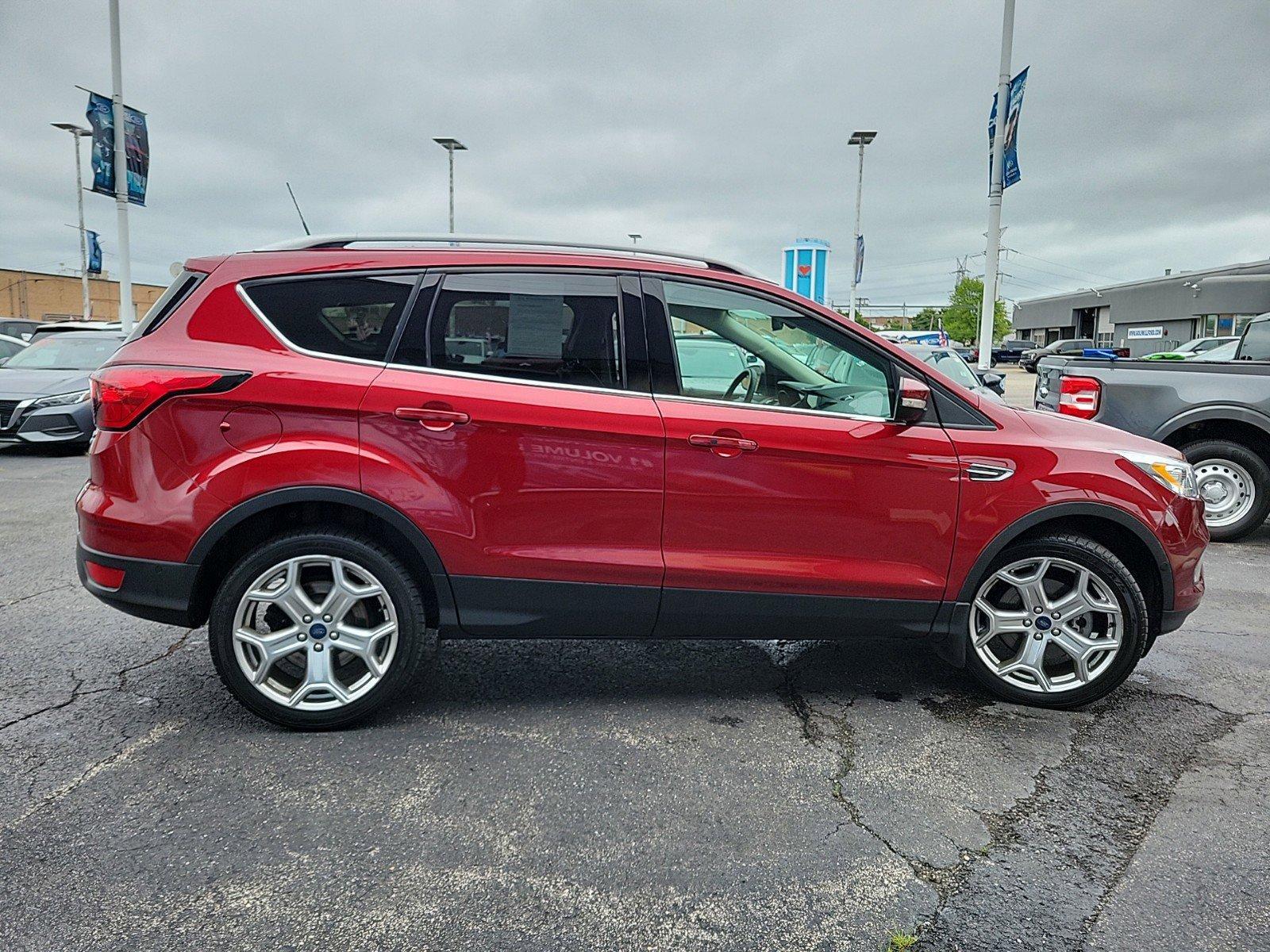 2019 Ford Escape Vehicle Photo in Saint Charles, IL 60174