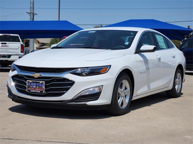 2025 Chevrolet Malibu Vehicle Photo in GAINESVILLE, TX 76240-2013