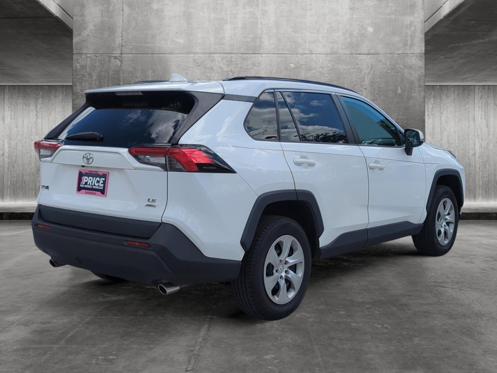 2019 Toyota RAV4 Vehicle Photo in Ft. Myers, FL 33907