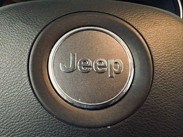 2021 Jeep Cherokee Vehicle Photo in MEDINA, OH 44256-9631