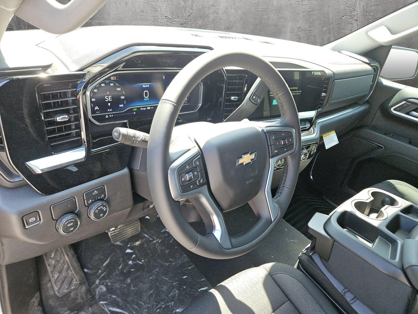 2024 Chevrolet Silverado 1500 Vehicle Photo in NORTH RICHLAND HILLS, TX 76180-7199