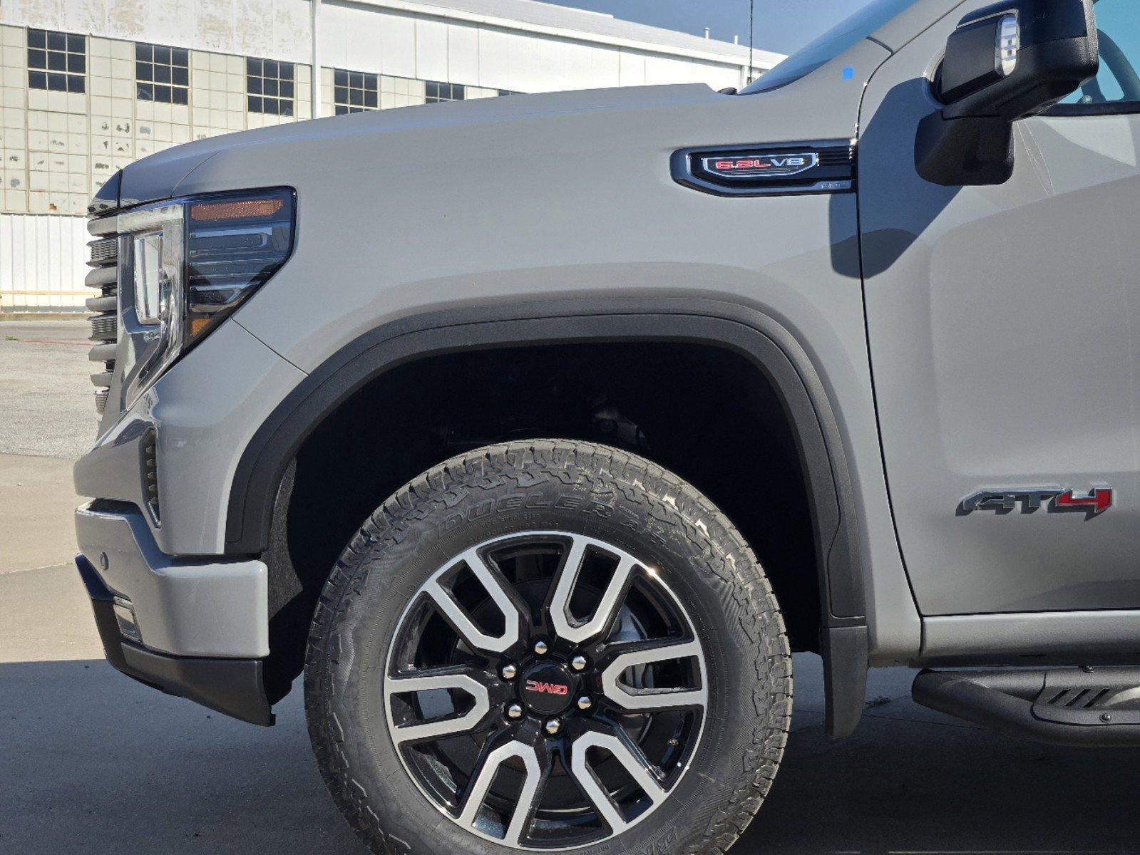 2025 GMC Sierra 1500 Vehicle Photo in DALLAS, TX 75209-3016