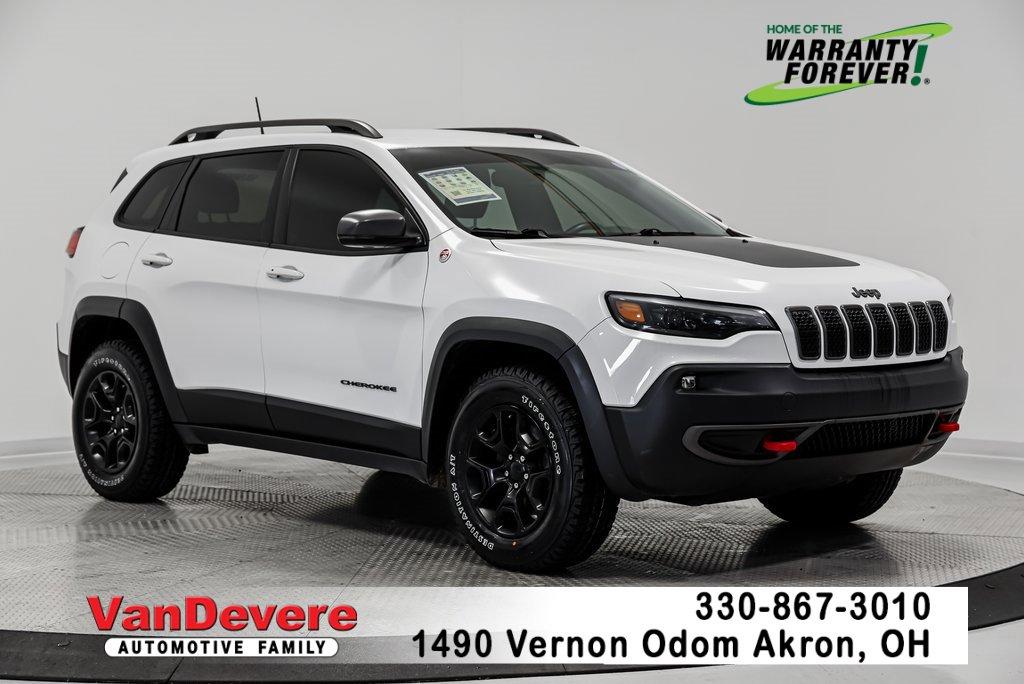 2019 Jeep Cherokee Vehicle Photo in AKRON, OH 44320-4088