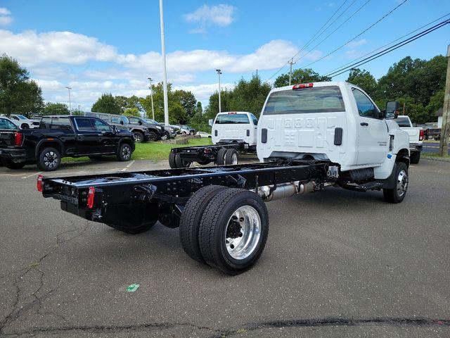 2024 Chevrolet Silverado 6500 HD Vehicle Photo in DANBURY, CT 06810-5034