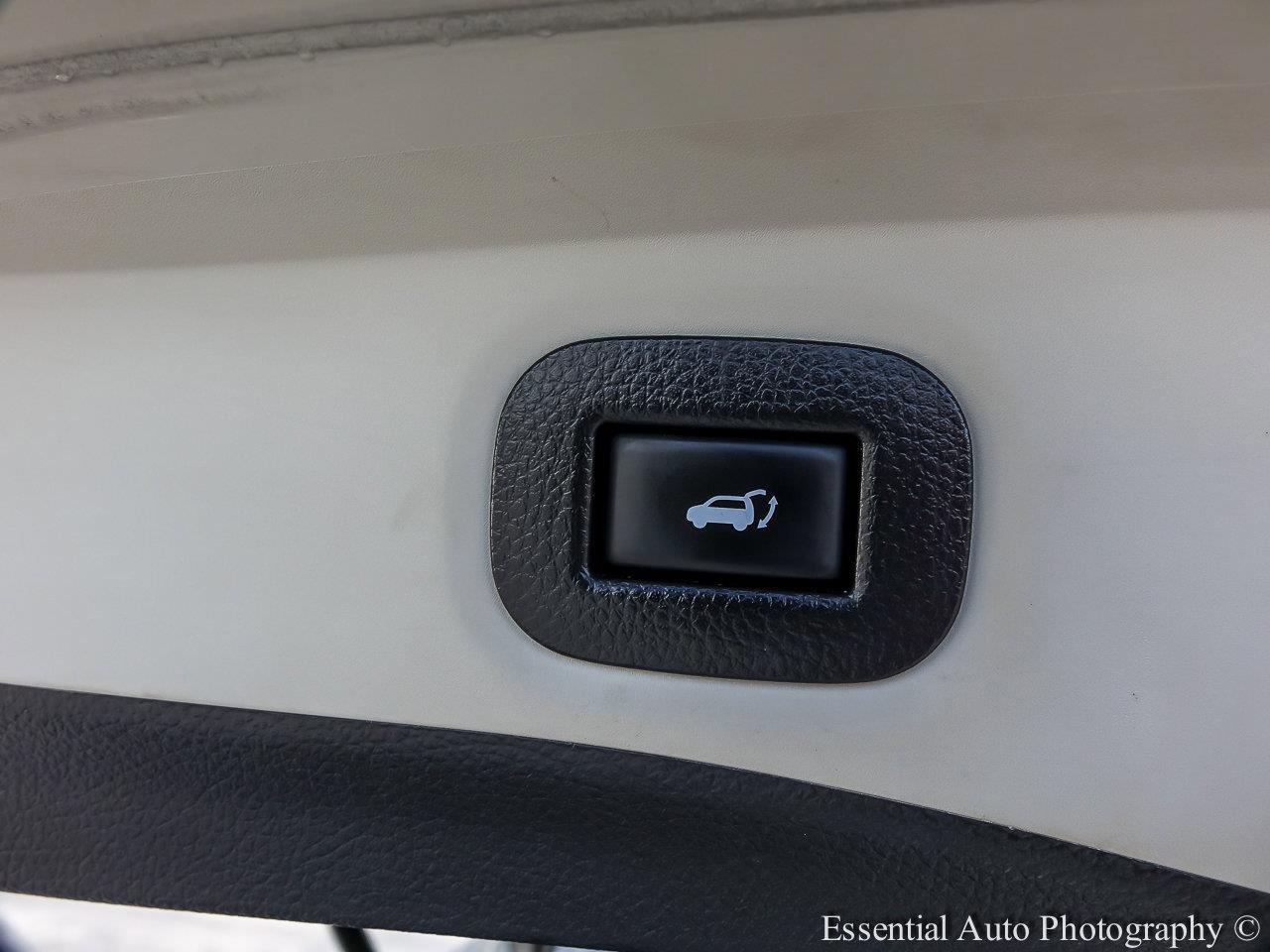 2019 Nissan Rogue Vehicle Photo in Saint Charles, IL 60174