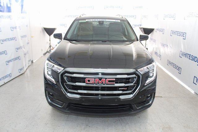 2024 GMC Terrain Vehicle Photo in SAINT CLAIRSVILLE, OH 43950-8512