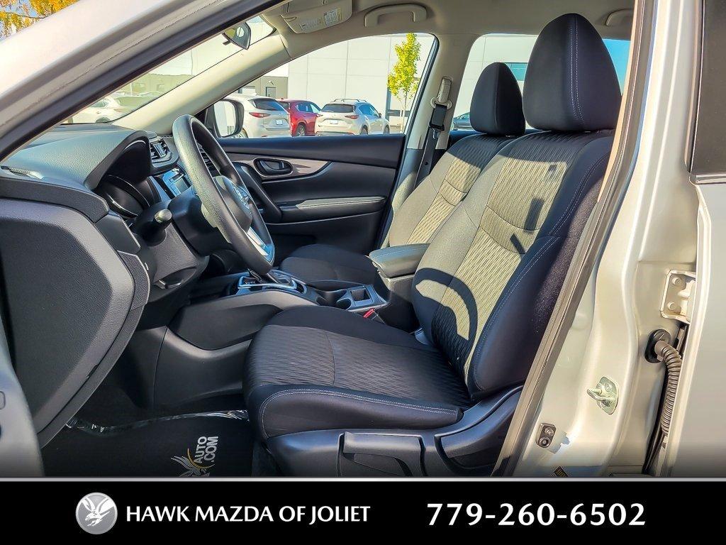 2019 Nissan Rogue Vehicle Photo in Saint Charles, IL 60174