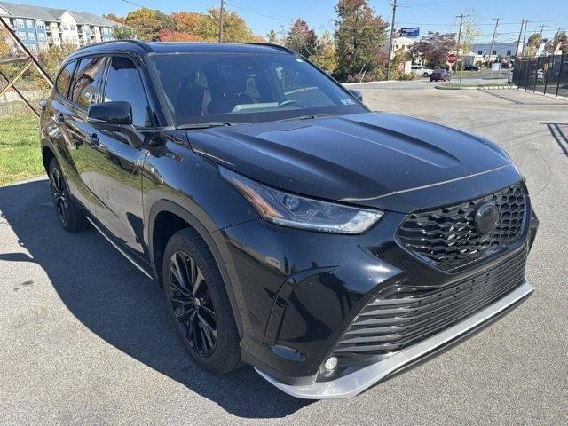 2023 Toyota Highlander Vehicle Photo in Willow Grove, PA 19090