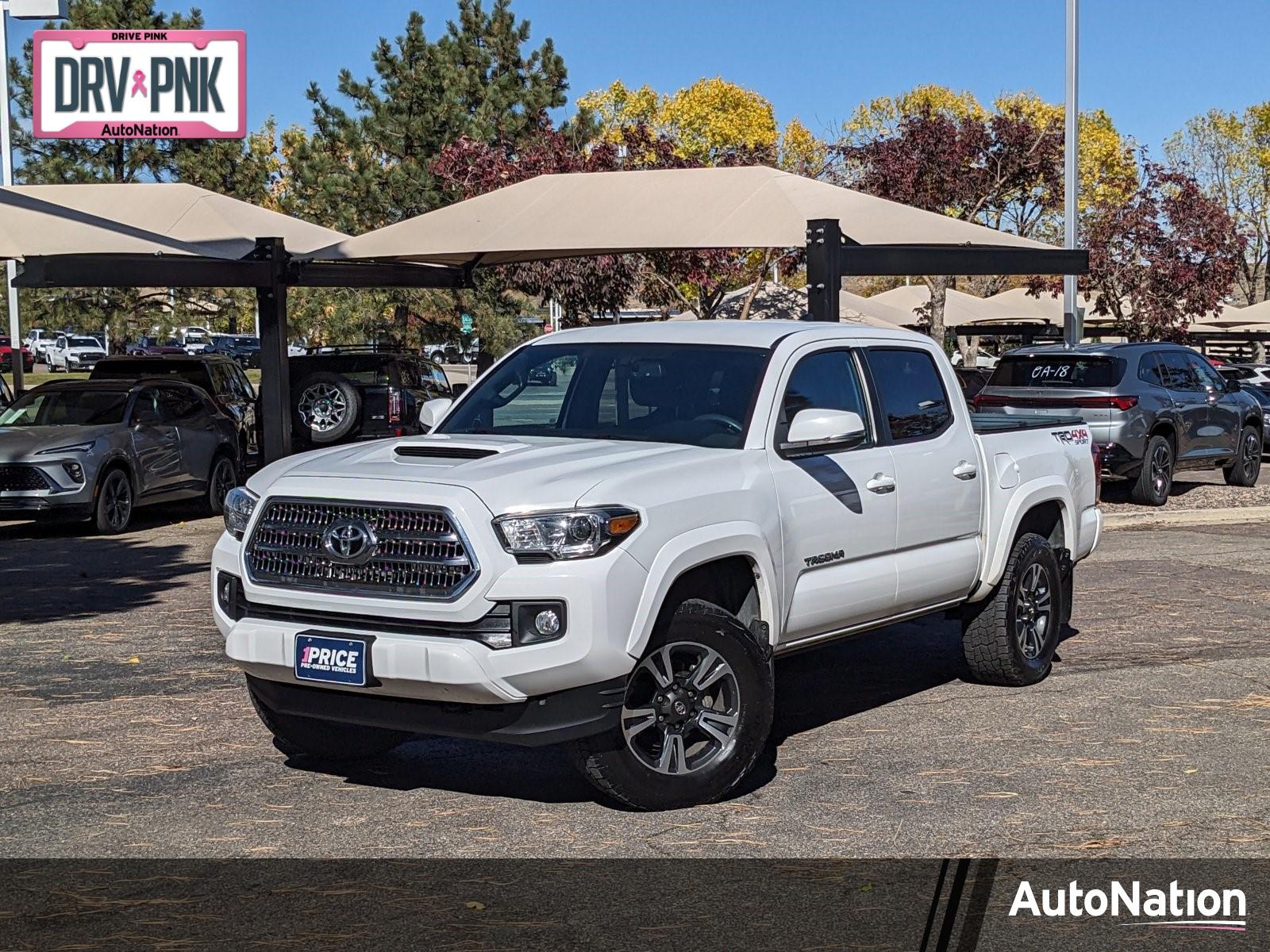 2017 Toyota Tacoma Vehicle Photo in GOLDEN, CO 80401-3850