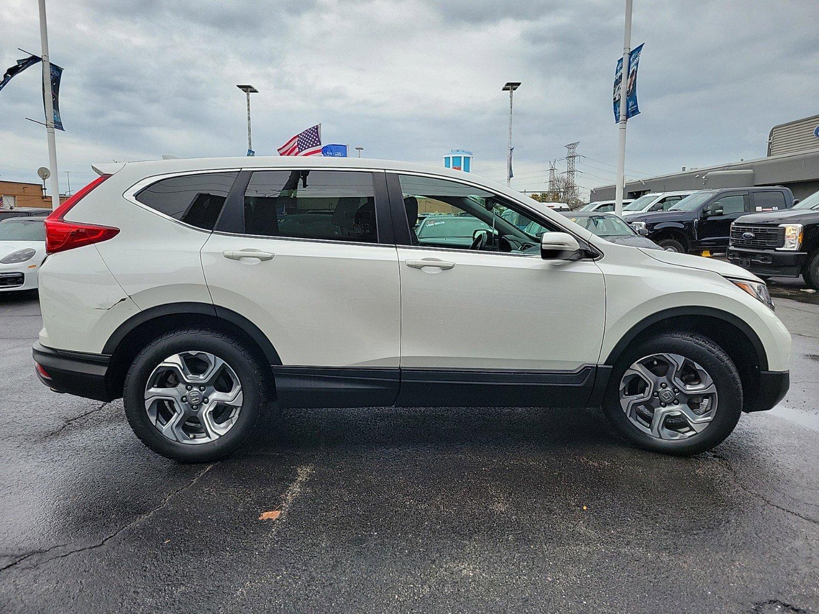 2017 Honda CR-V Vehicle Photo in Saint Charles, IL 60174