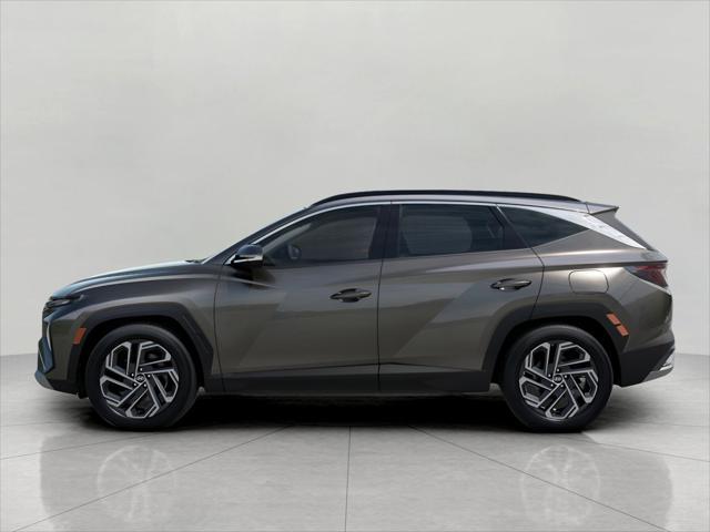 2025 Hyundai TUCSON Hybrid Vehicle Photo in Green Bay, WI 54304