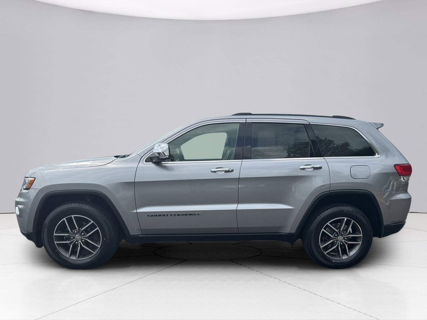 2018 Jeep Grand Cherokee Vehicle Photo in LEOMINSTER, MA 01453-2952