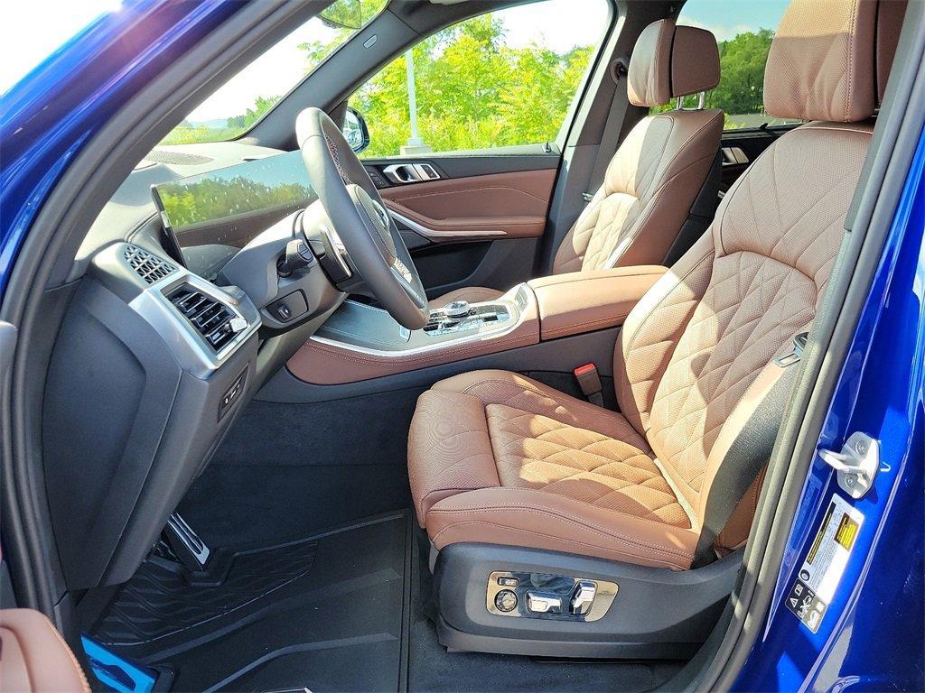 2025 BMW X5 M60i Vehicle Photo in Muncy, PA 17756