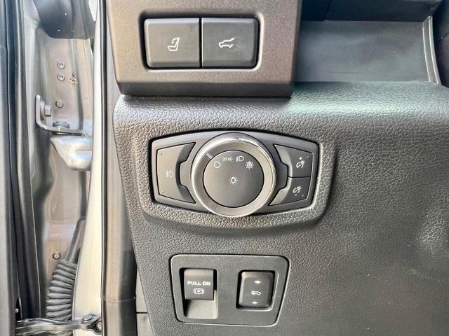 2020 Ford Expedition Max Vehicle Photo in EFFINGHAM, IL 62401-2832