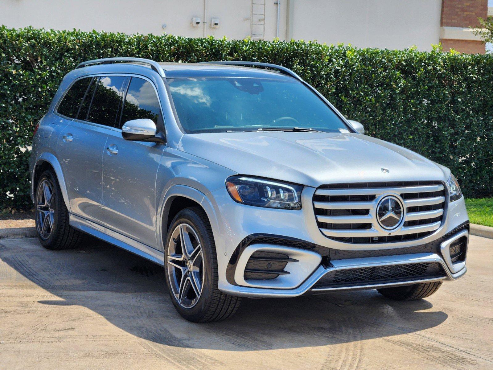 2025 Mercedes-Benz GLS Vehicle Photo in HOUSTON, TX 77079