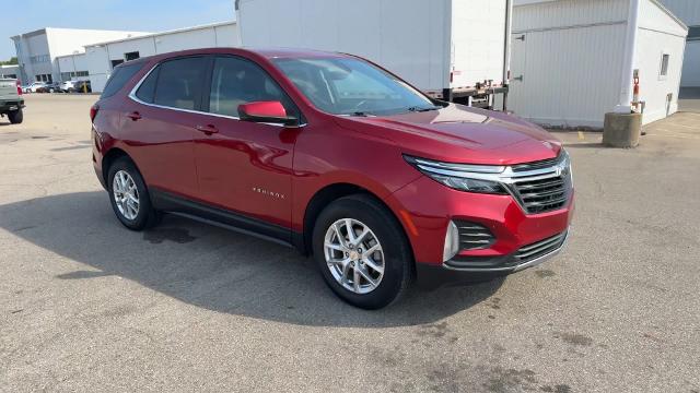 Used 2022 Chevrolet Equinox LT with VIN 3GNAXKEV8NL153114 for sale in Sterling Heights, MI