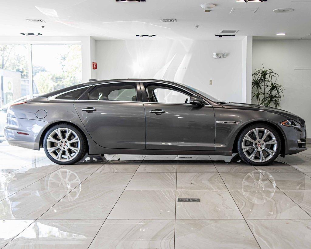 2019 Jaguar XJ Vehicle Photo in Plainfield, IL 60586