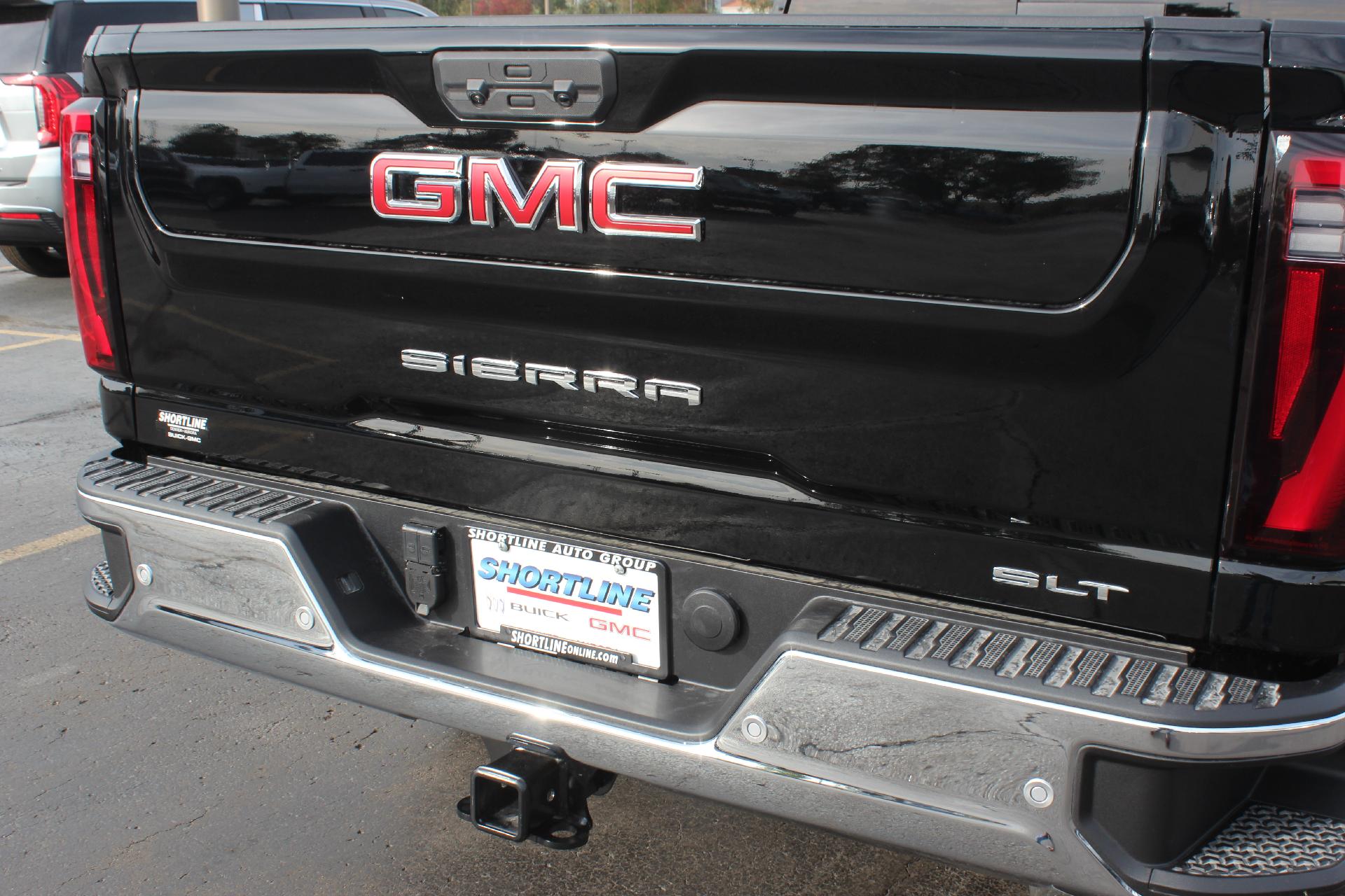 2025 GMC Sierra 2500 HD Vehicle Photo in AURORA, CO 80012-4011