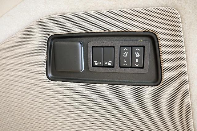 2024 Cadillac Escalade Vehicle Photo in NORWOOD, MA 02062-5222