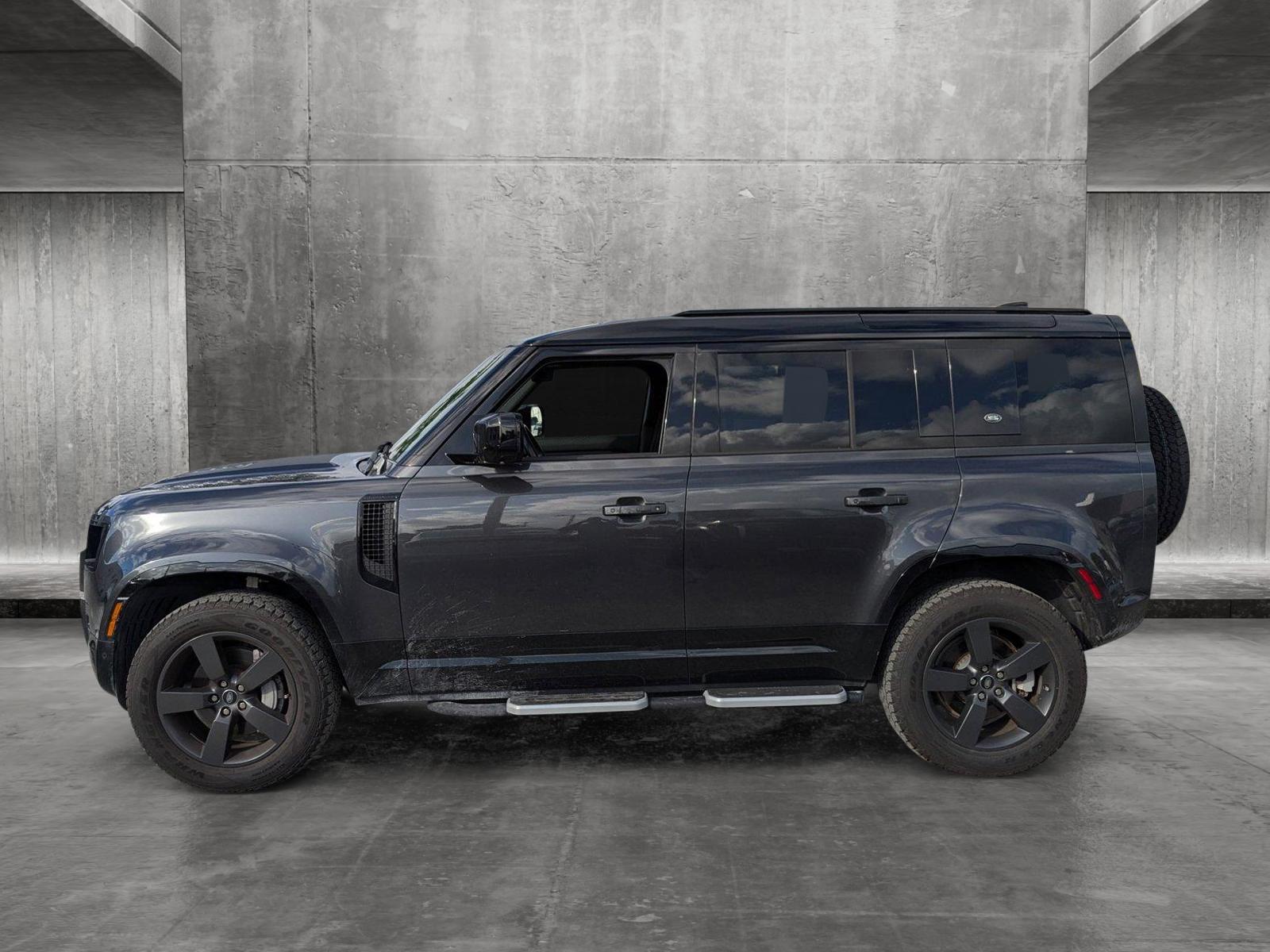 2024 Land Rover Defender Vehicle Photo in Pompano Beach, FL 33064