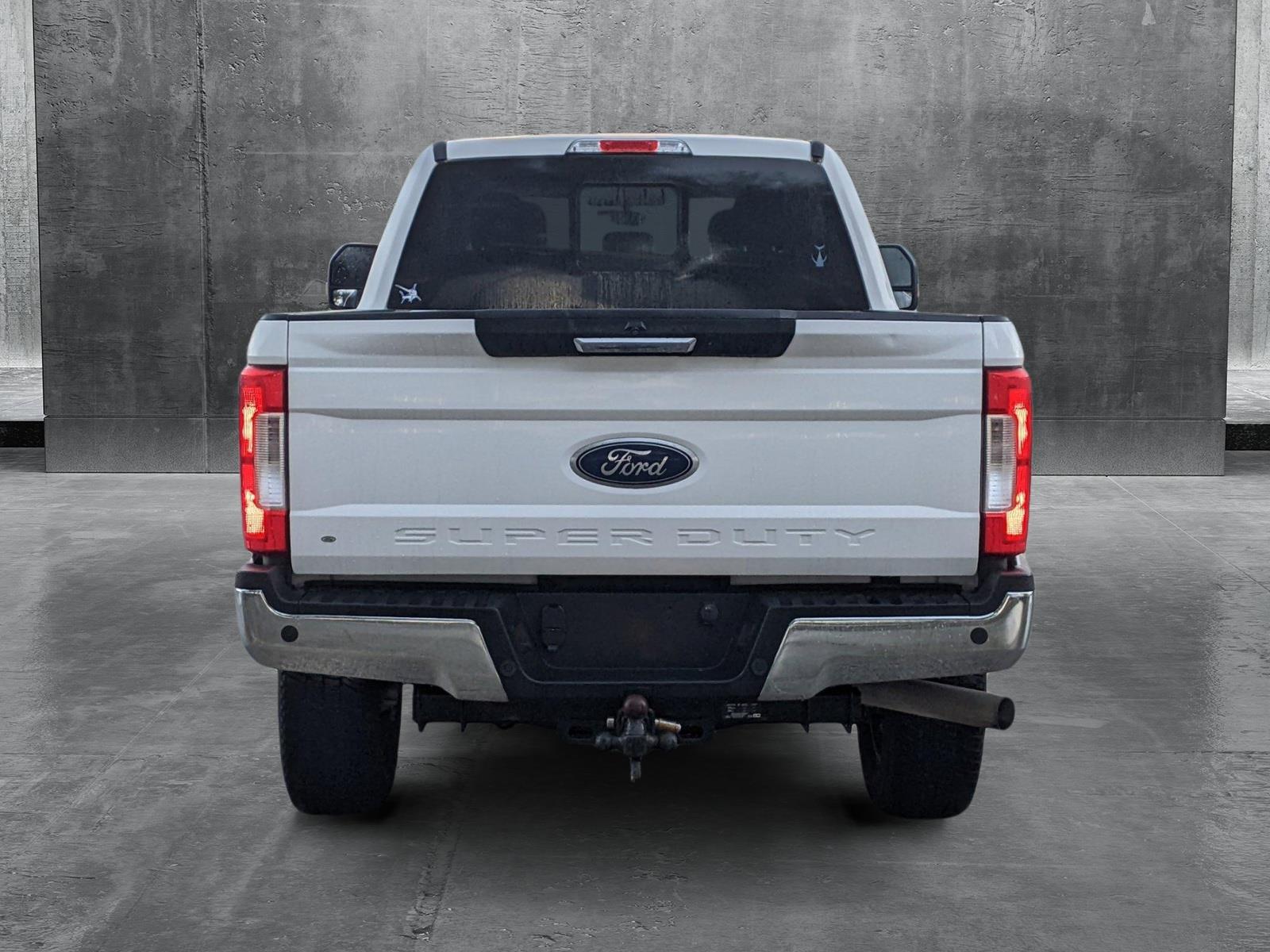 2019 Ford Super Duty F-250 SRW Vehicle Photo in PEMBROKE PINES, FL 33024-6534