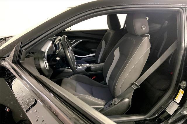 2018 Chevrolet Camaro Vehicle Photo in Kansas City, MO 64114