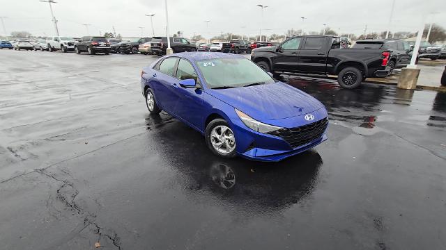 Used 2021 Hyundai Elantra SE with VIN 5NPLL4AG6MH032922 for sale in Columbus, OH