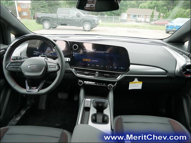 2024 Chevrolet Equinox EV Vehicle Photo in MAPLEWOOD, MN 55119-4794