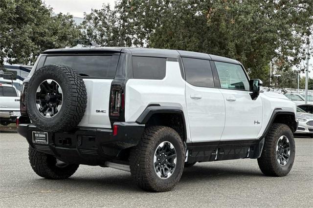 2024 GMC HUMMER EV SUV Vehicle Photo in ELK GROVE, CA 95757-8703