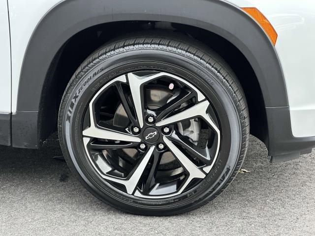 2021 Chevrolet Trailblazer Vehicle Photo in SAINT JAMES, NY 11780-3219